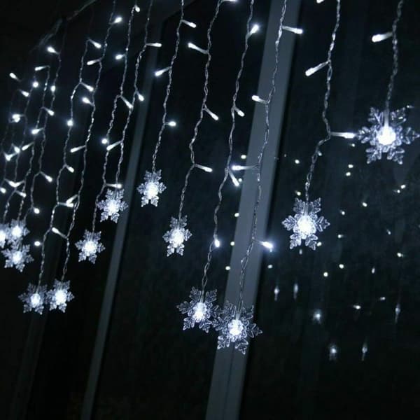 Snöflinga gardinlamper, 3,5M lysslynge 96 LED 8 lysmoduser