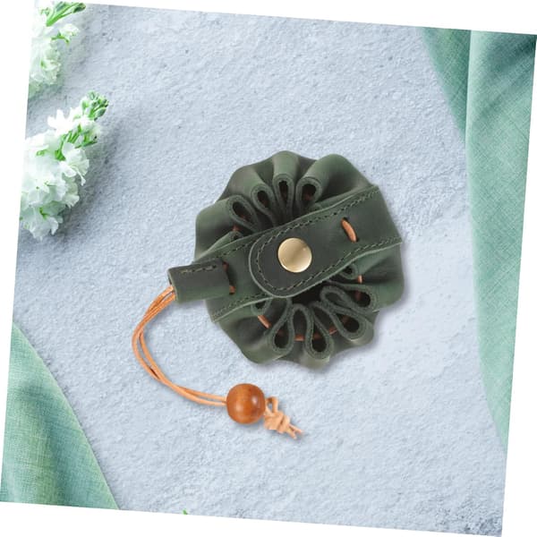 Portable Green Leather Dice Storage Pouch with Drawstring, Comfortable Hand Feel and Easy to Carry Small Game