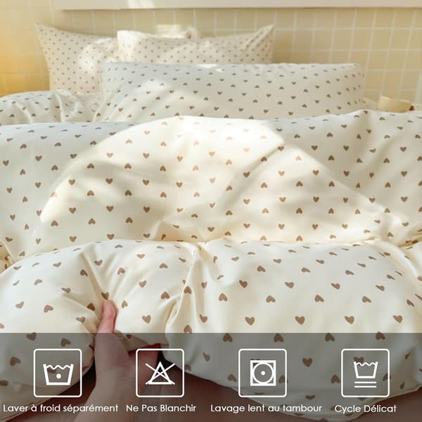 Brown Love Duvet Cover with 2 Pillowcases, White Microfiber Bedding Set, Includes 1.8m Sheet, 4-Piece Duvet Cover Set, 1.8 * 2.2m Sheet