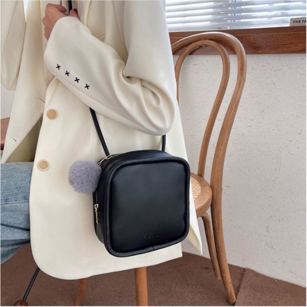 Avslappnad Mini Crossbody Väska för Kvinnor Präglad PU-Läder Liten Messenger Axelväska Vit