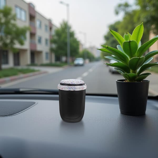 Car Ashtray LED Light Indicator Smokeless Design Windproof Trash Can for Car Use