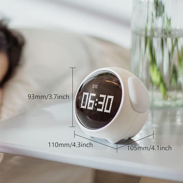 Children's alarm clock with alarm function, punctual report, voice-controlled night light, adjustable brightness, temperature detection and