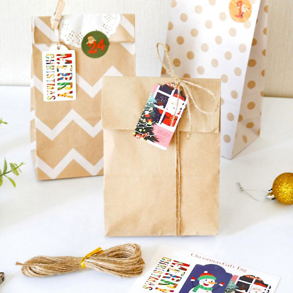 Sæt med 24 Julegaveposer i Kraftpapir til Adventskalender med Etiket- og Klipsholdere