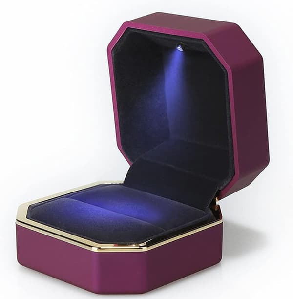 Luxury Square Velvet Ring Box with LED Light for Proposal