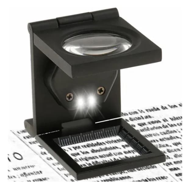 High Performance 10X Foldable Magnifier with Scale, LED Light and Battery for Enhanced Viewing Experience