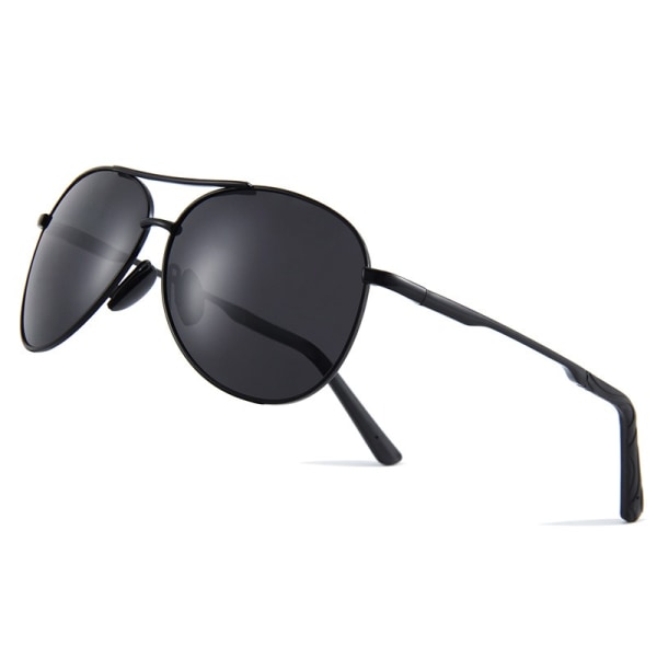 Solbriller for menn Pilot polariserte solbriller for menn og kvinner Beskyttelse Klassisk stil Ultralette briller Anti-reflekterende linser