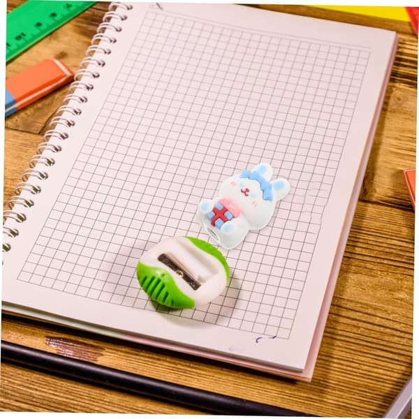 Elegant Eyebrow Sharpener Manual Pencil Sharpener for Makeup Small and Portable High Precision