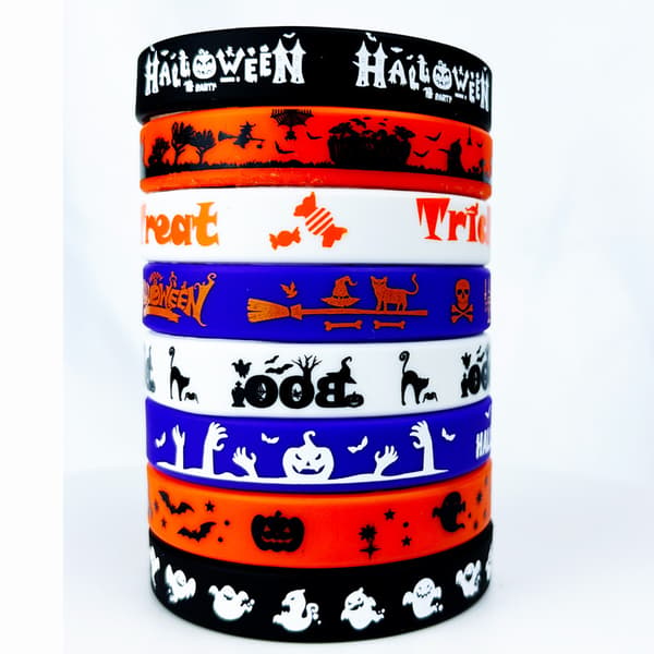 8 stk Halloween silikonearmbånd med 8 klassiske design