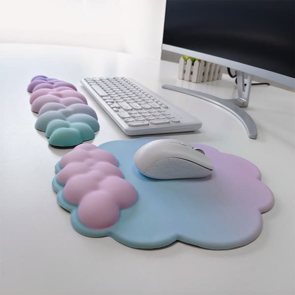 Cloud-shaped Mouse Pad Gradient Keyboard Wrist Rest Computer Wrist Rest Creative Desk Mat Non-slip Memory Foam Wrist Rest (Set of 3)