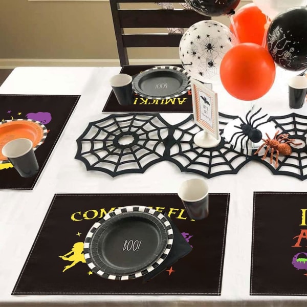 Halloween Bordbrikker til Spisebord, Hekser Amuck Legg en Besvergelse på Ditt Bordmatter Rustikk Vaskbar Middagsmatte Sett av