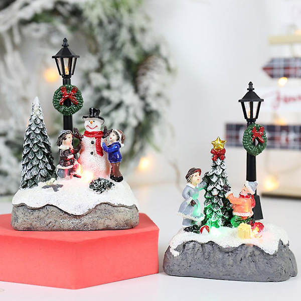 Julbydekorationsfigur med snögubbe, julgran och LED-belysning - Animerade gatlyktor - Miniatyrstaty - Dekoration - Snögubbe