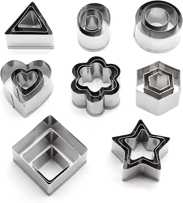 24 Geometriske Kakeformer Laget av Rustfritt Stål