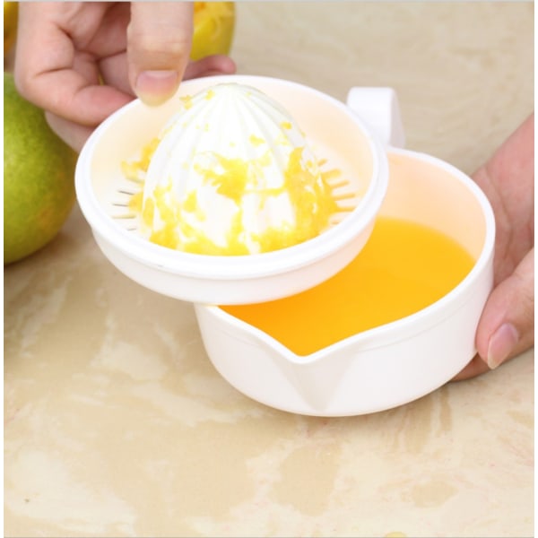 Køkken Manual Juicer Orange Citron Squeejer Plastic Frugtværktøj Mini Portable Citrus Blender (Farve: Som vist, Størrelse: On