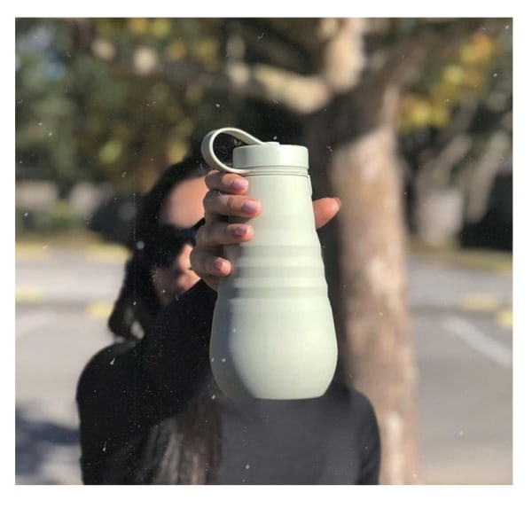 Sammenklappelig vandflaske, 20 oz / 600 ml - Lækagesikker genanvendelig silikone rejsekop til varme og kolde drikke - mikroovn og disk