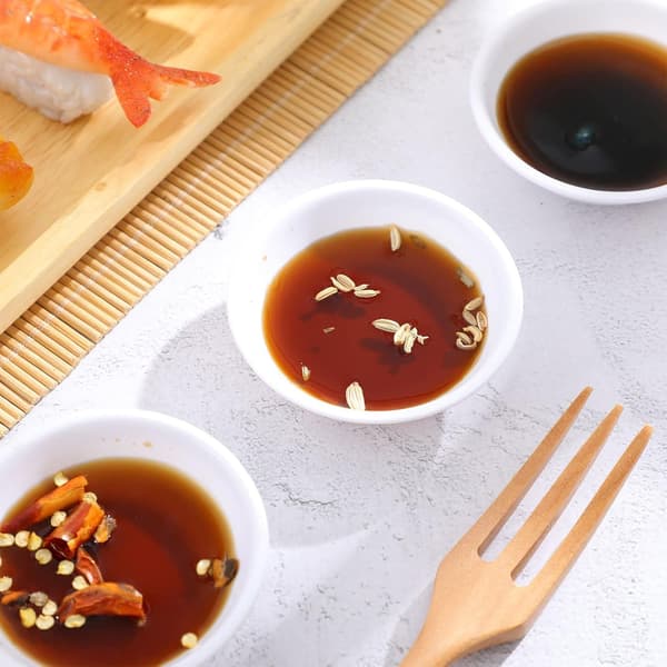 Sæt med 6 krydderiskåle, sushisauceskåle, eddike- og sauceskåle, mini-forretsfade