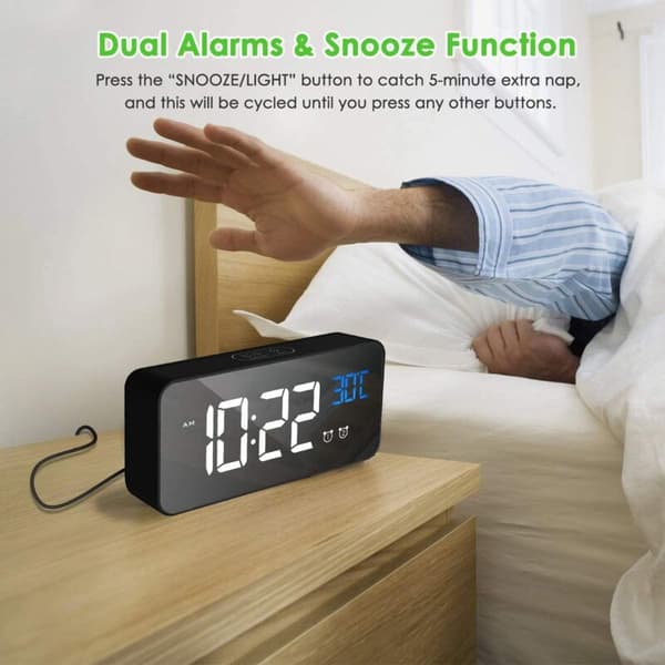 AC-driven väggklocka, batteridriven digital klocka med temperaturvisning, snooze, dubbellarm för sovrum