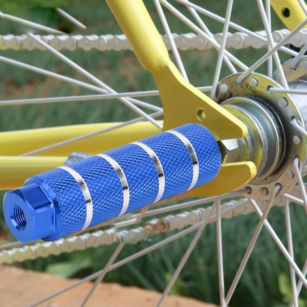 Pedal lavet af aluminiumlegeringsmateriale, holdbar og lang levetid. Sikker og pålidelig, bæreevnen er stærk.