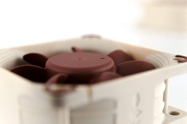 NF-A6x25 5V, Premium Stille Blæser, 3-Pin, 5V Version (60mm, Brun)