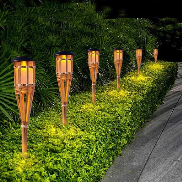2023 New Hot Bamboo Solar Flame Lights - Garden Torches with Flickering Flame Design (12 LED), Waterproof & Automatic, Easy Installation