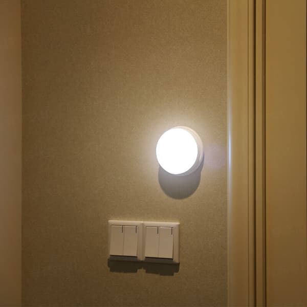 Innovativ Human Sensor Smart USB-kontroll LED Nattlampe for soverom