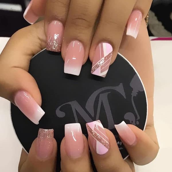 Press on Nails Short - with Design Glitter Sequins Gradient Pink Full Cover Artificial Nails, 24 Pcs False Nails