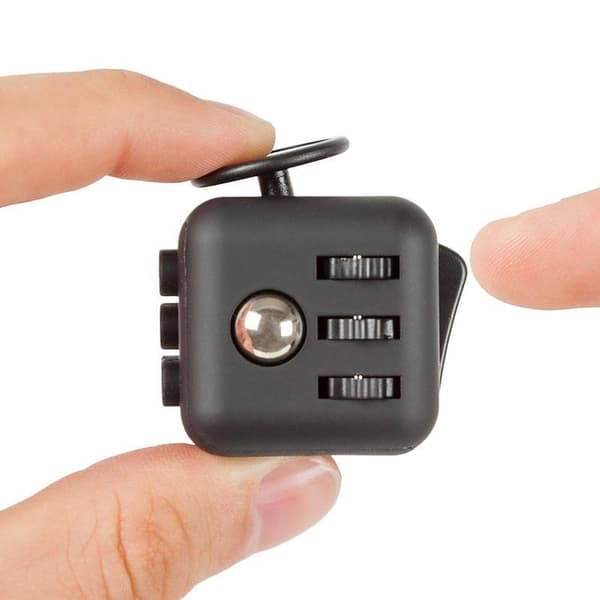 Fidget Cube stresslegetøj til at reducere stress i stressede situationer