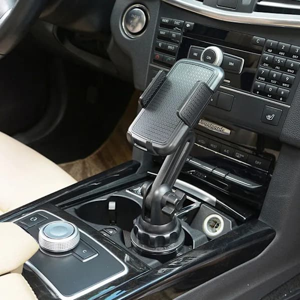 Mobilholder til kopholderen i bilen