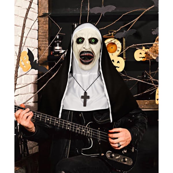 Läskiga nunnor maskerar den trollande masken skräck halloween som är för vuxna