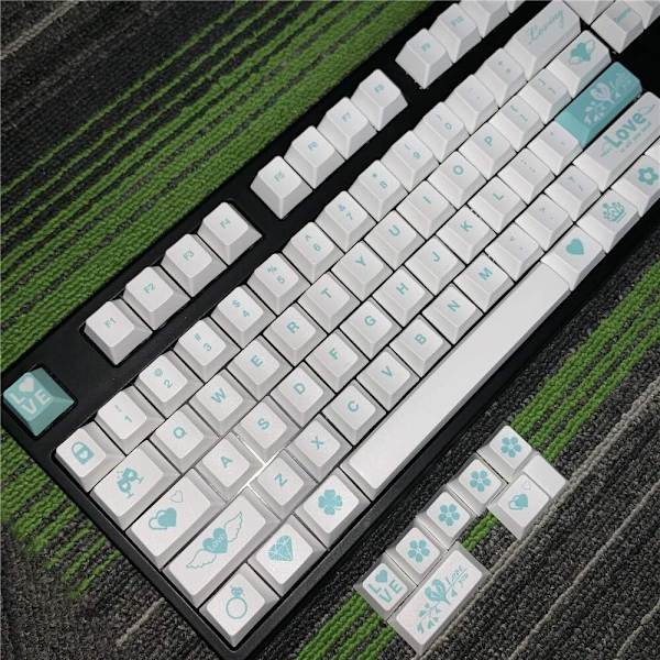 111 nycklar PBT Dye Sublimation Alla hjärtans dag-tema Tangentkapslar Mekaniskt tangentbord Tangentkapslar Cherry Profile (axelkropp: endast knappar, färg: