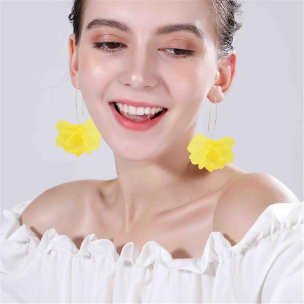Boho Rose Petal Dangle Resin örhängen Yellow