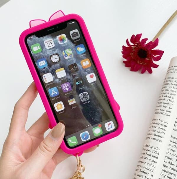 Speilmobildeksel med sjarmerende nøkkelringkuler iphone12 mini