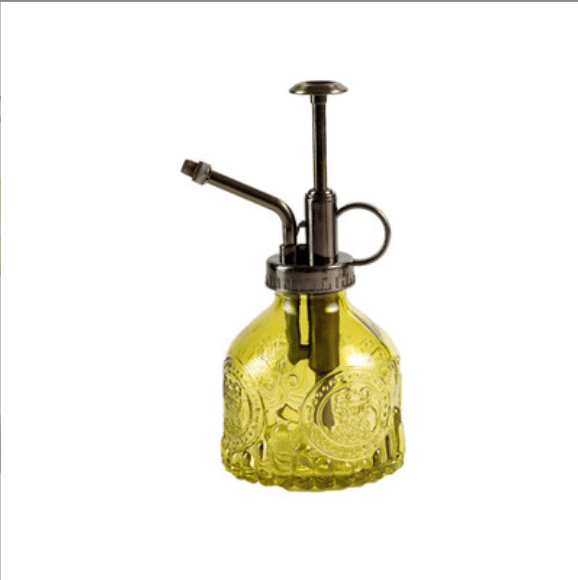 Liten vattenvas med tryckvattenspray green