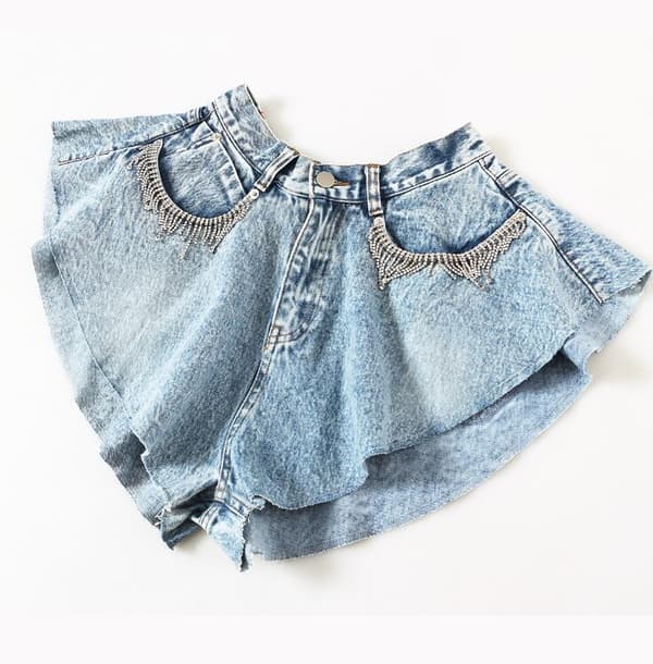 Denimshorts med volangfåll för kvinnor l