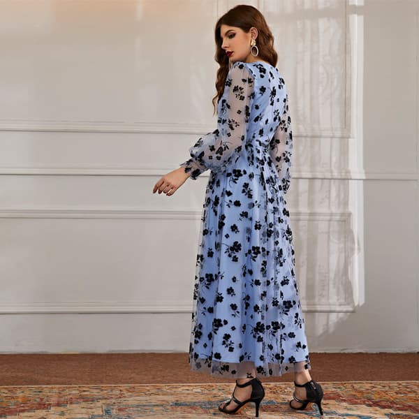 Kvinnors V-ringad långärmad blommig printed spetsklänning blue M
