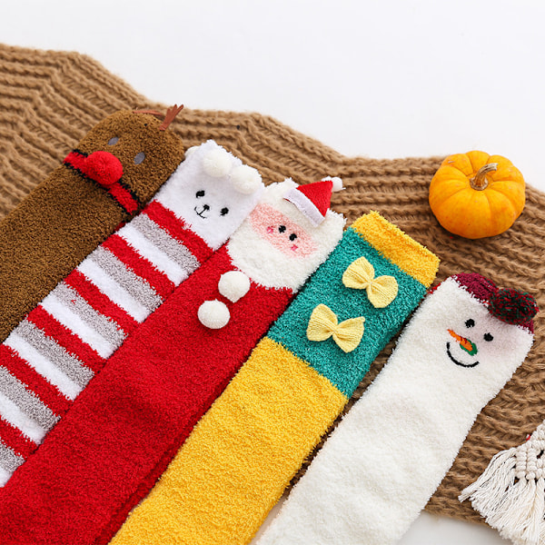 Naisten Piirretty Pehmeät Sukat Talvella Lämpimät Polven Yläpuoliset Sukat Striped Bear