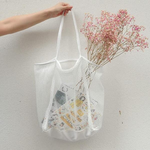 Mesh Beach Tote Damaxelhandväska white