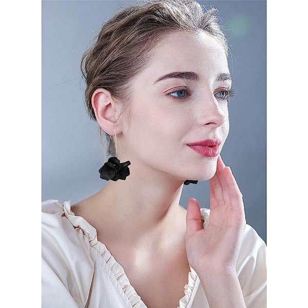Boho Rose Petal Dangle Resin örhängen Black