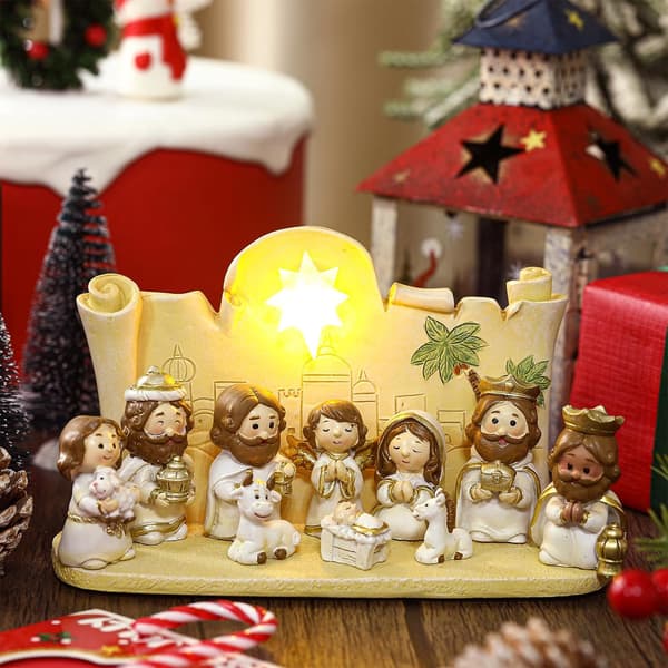 11-delad Mini Julkrubba med Liten Figuriner och Ljus