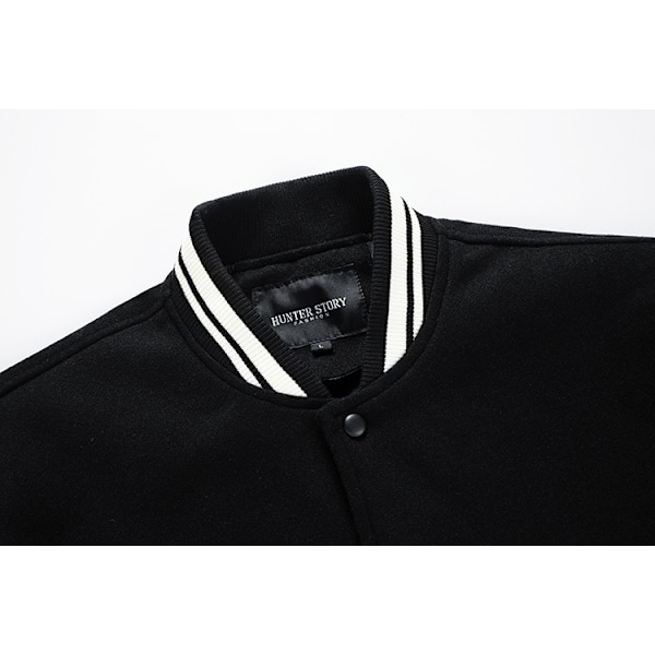 Hettegenser for menn i bomull, smal passform, med bokstaver Black M