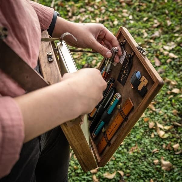 Multifunktionell Handgjord Träväskryggsäck Brown