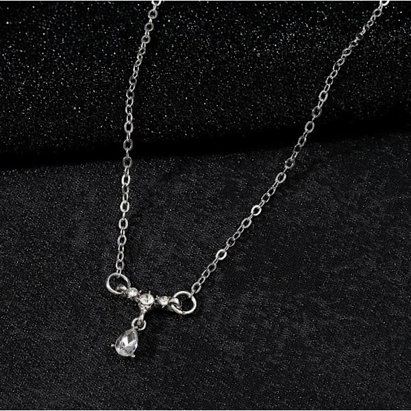Halsband med droppformat zirkonhänge för kvinnor Silver