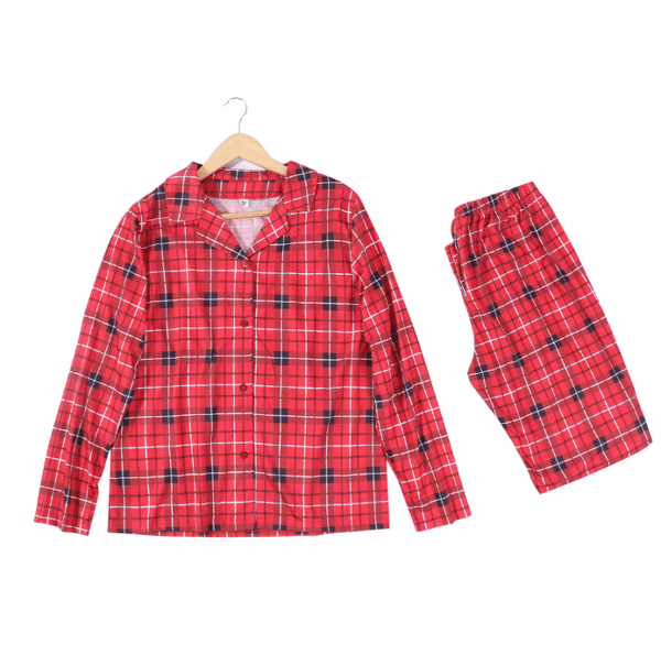 Julfamiljsmatchande pyjamas för julhelgen Men L