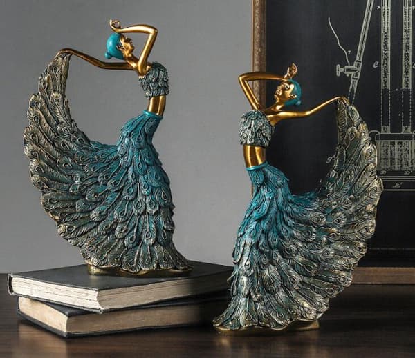 Påfugldanserstatuette for hjemmekontor og skrivebordsdekorasjoner silver