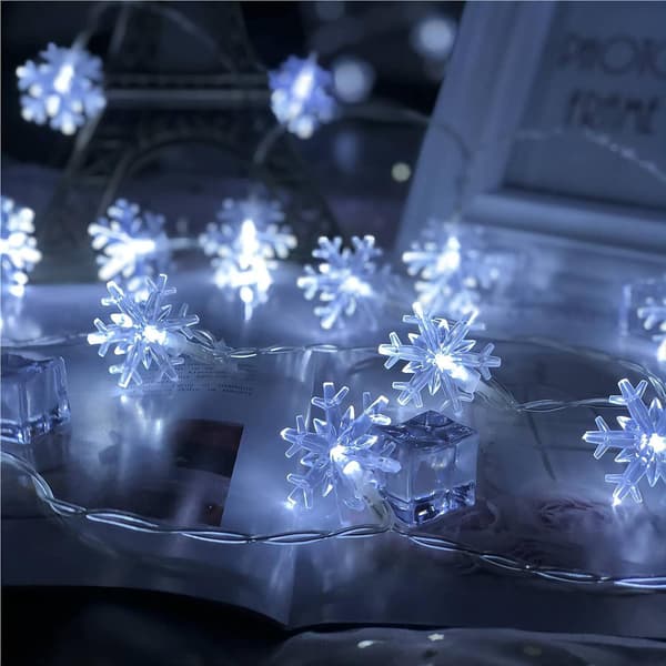 Julbelysning, 6 meter 40 LED Snöflingor Strängljus Batteridriven White Light