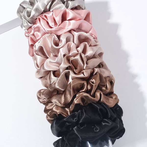 Silke Scrunchies Hårelastikker til Kvinder - Blød Sød Satin Silke Scrunchie til Krøllet Tykt Hår 6-pak polychrome