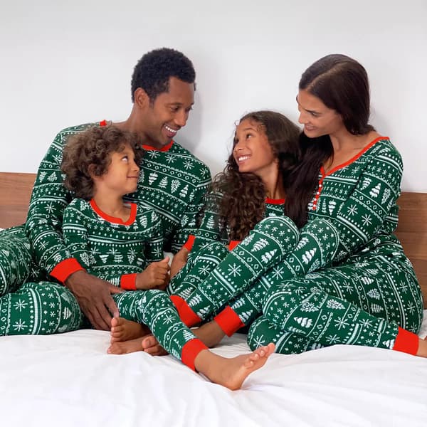 Juletræ og Snefnug Mønster Pyjamasæt Mom S