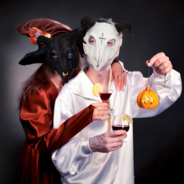 Halloween halv ansiktsmask skrämmande djurmask, karneval demonmask förhorn spöke djävul White Goat