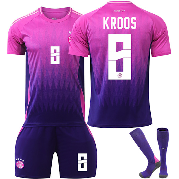 UEFA EM 2024 Tyskland Bortalag Barn Fotbollströja Med Strumpor NO.8 KROOS XXL NO.8 KROOS