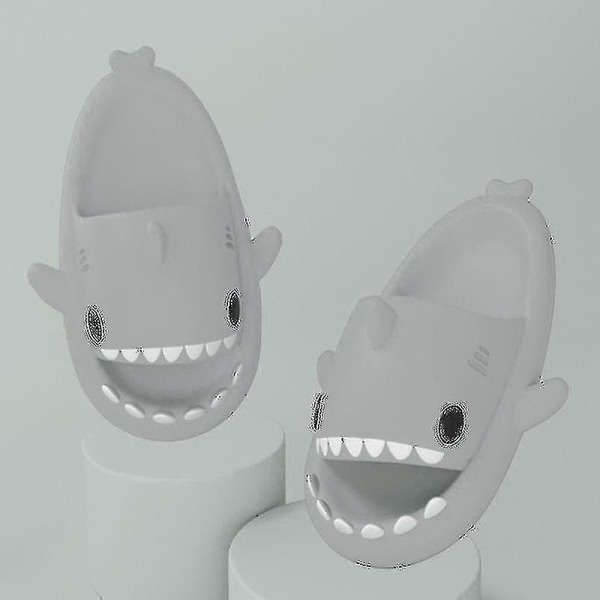 Shark Tofflor Halkfria dusch Badrumstofflor Mjuka sommarsandaler för flickor och pojkar New_h Xianning grey 40 41