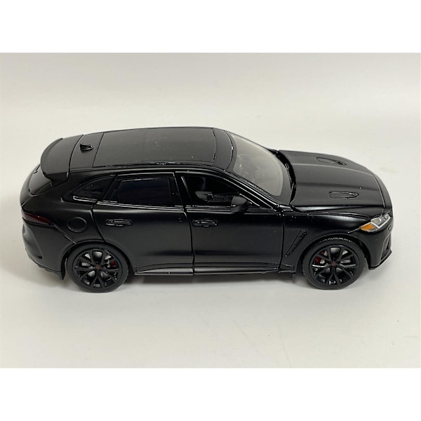 Jaguar F Pace Musta LHD Valo- ja Ääni 1:32 Mittakaava Tayumo 32110018